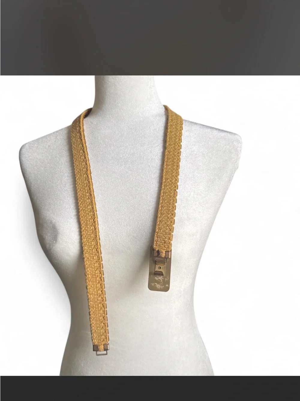 Vintage 80’s Gold Floral Medallion Fish Scale Belt